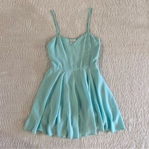 Aritzia Talula Lipinski Mint Green Blue Dress, Women’s Size 4